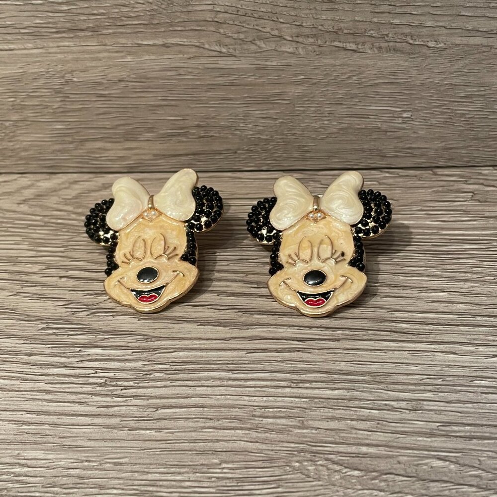 3/$35 Minnie Mouse - Mickey and Friends // Disneyland Disney World Earrings